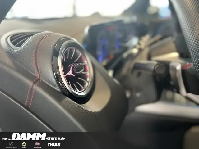 Mercedes-Benz EQB 300