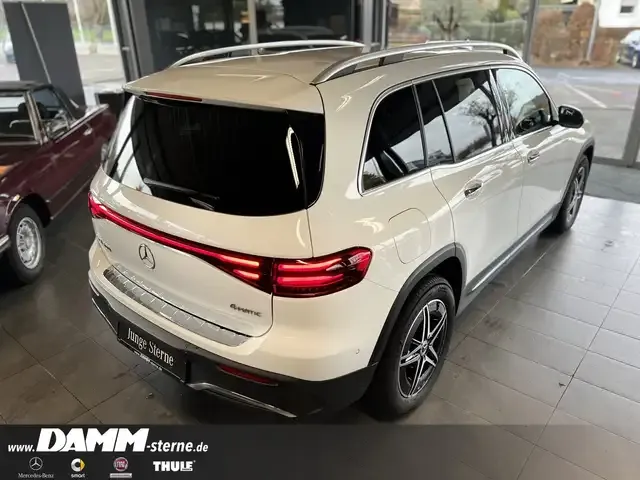 Mercedes-Benz EQB 300