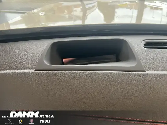 Mercedes-Benz EQB 300