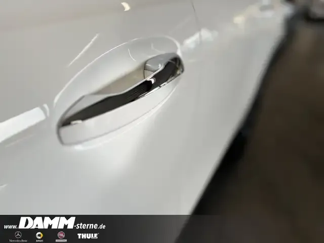 Mercedes-Benz EQB 300