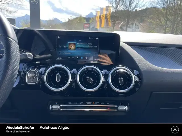 Mercedes-Benz B 250