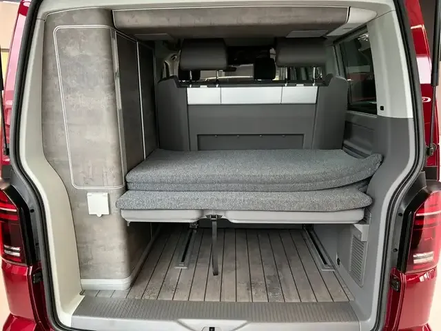 Volkswagen T6.1 California