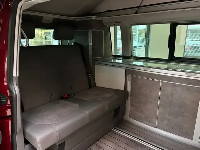 Volkswagen T6.1 California