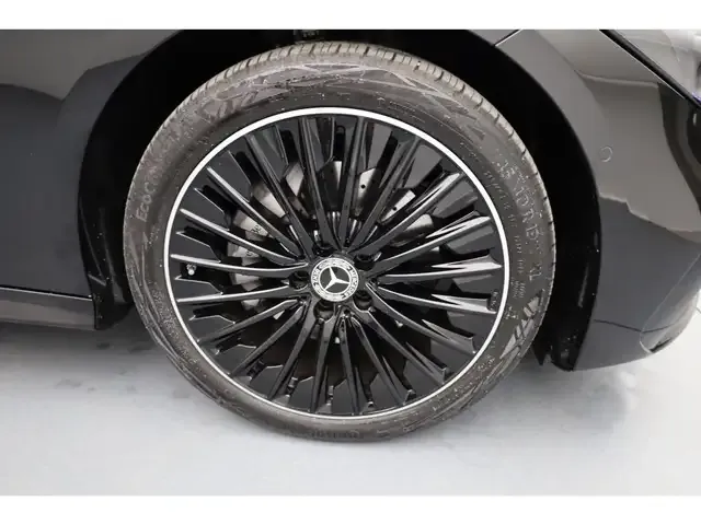 Mercedes-Benz CLE 200