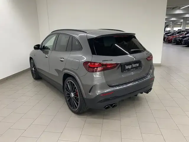 Mercedes-Benz GLA 45 AMG