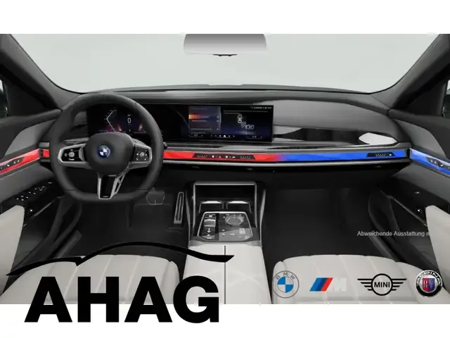 BMW i7