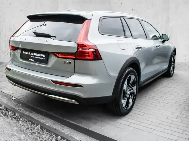 Volvo V60 Cross Country