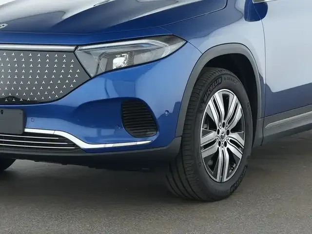Mercedes-Benz EQA 300