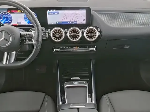 Mercedes-Benz EQA 300