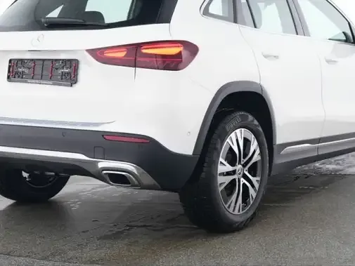 Mercedes-Benz GLA 180