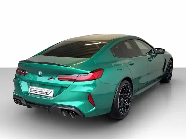 BMW M8