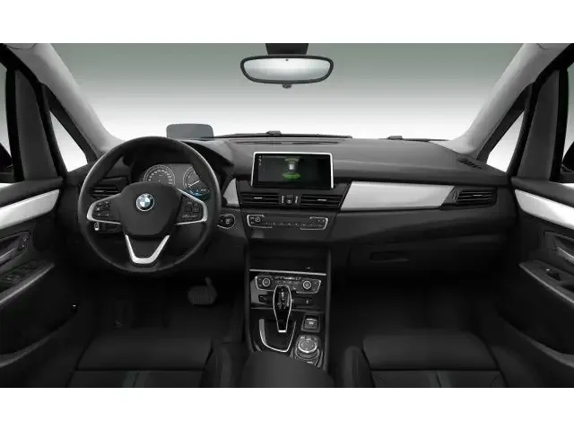 BMW 218