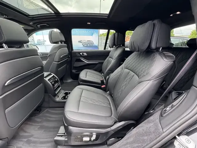 BMW X7 M