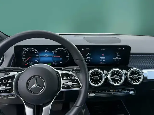 Mercedes-Benz EQB 350