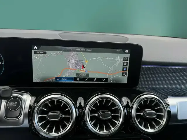 Mercedes-Benz EQB 350