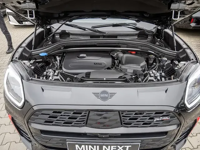 MINI John Cooper Works Countryman