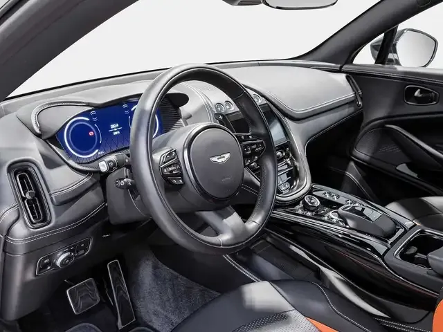 Aston Martin DBX
