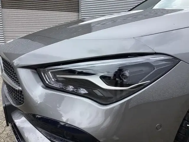 Mercedes-Benz CLA 180