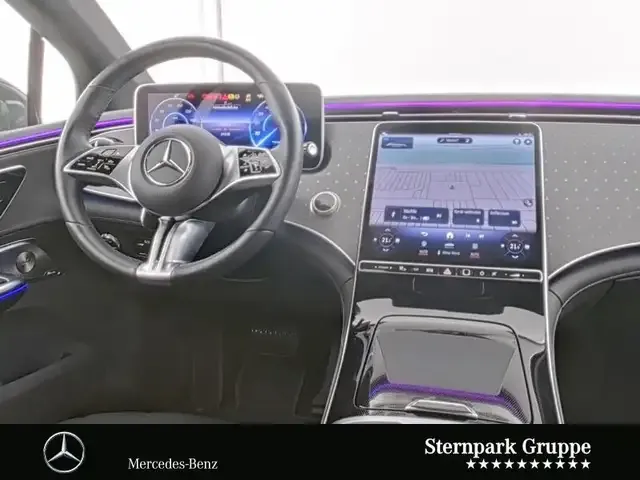 Mercedes-Benz EQE 300