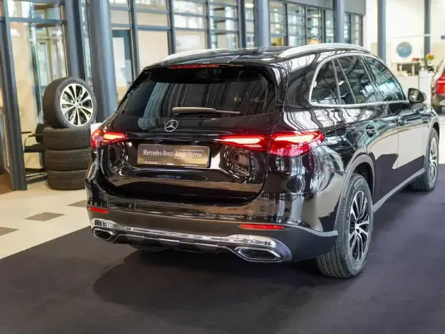 Mercedes-Benz GLC 220