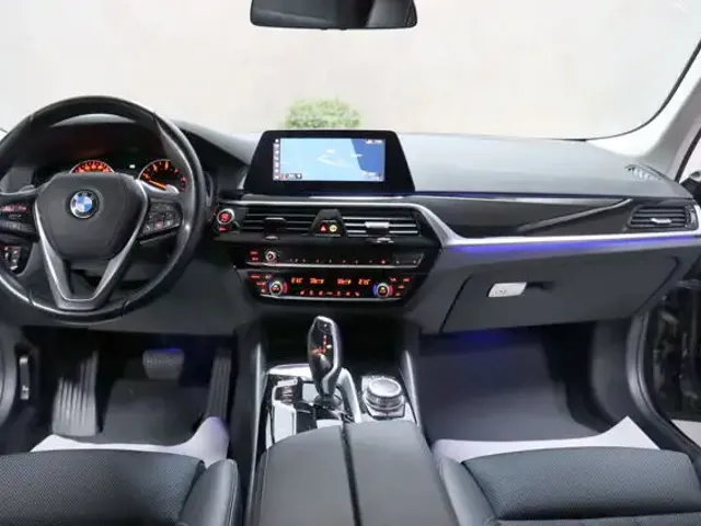 BMW 530