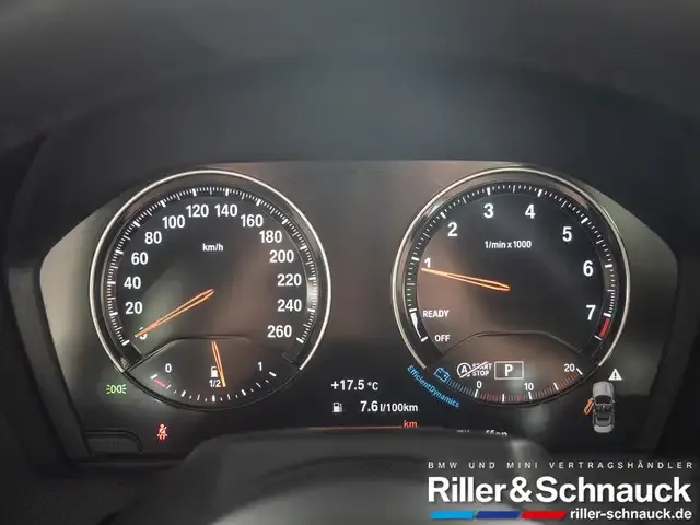 BMW 220