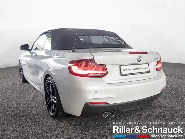 BMW 220