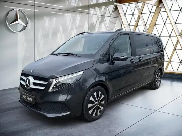 Mercedes-Benz V 220