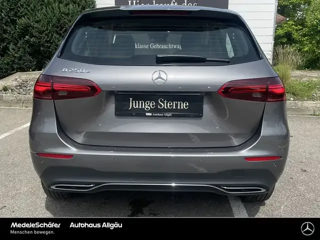Mercedes-Benz B 250