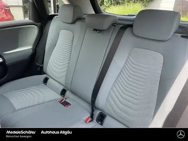 Mercedes-Benz B 250