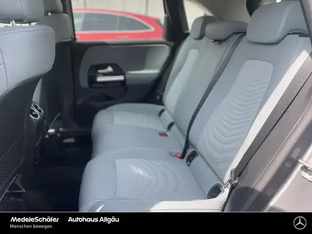Mercedes-Benz B 250