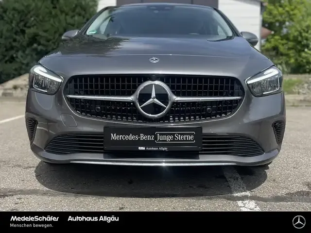 Mercedes-Benz B 250