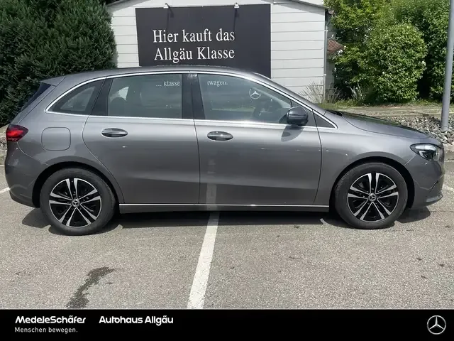 Mercedes-Benz B 250