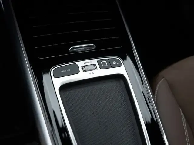 Mercedes-Benz GLA 220