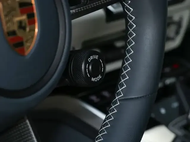 Porsche 992