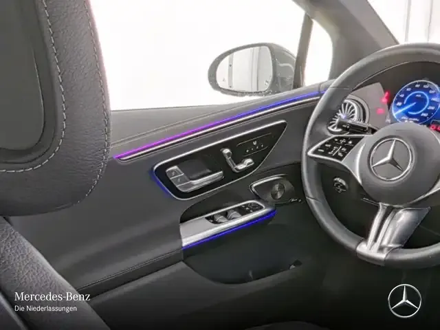 Mercedes-Benz EQE 300
