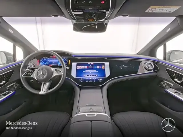 Mercedes-Benz EQE 300