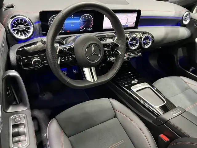 Mercedes-Benz CLA 180