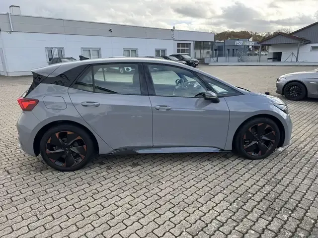 CUPRA Born