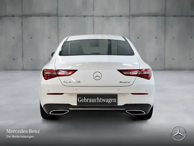 Mercedes-Benz CLA 200