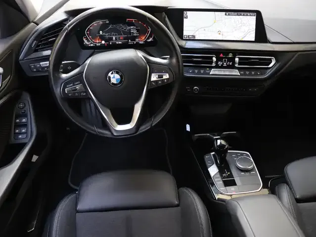 BMW 120