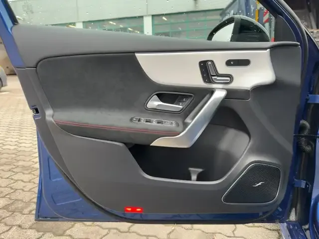 Mercedes-Benz A 45 AMG