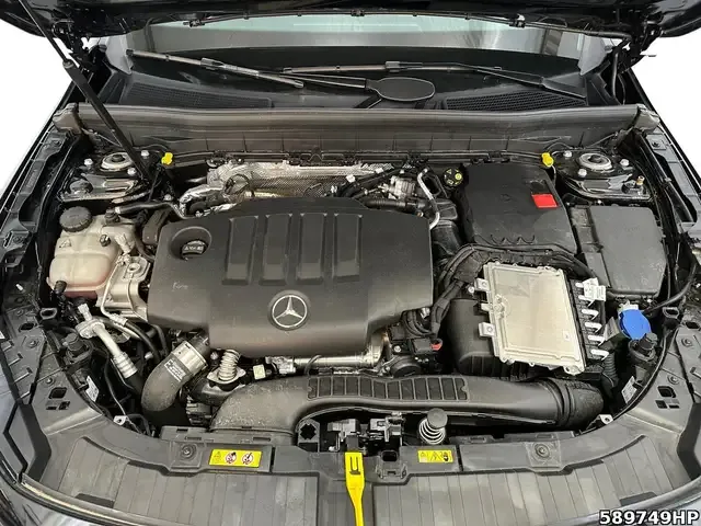 Mercedes-Benz GLB 200