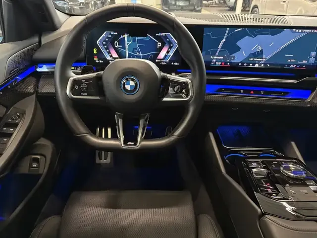 BMW i5