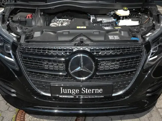 Mercedes-Benz V 250