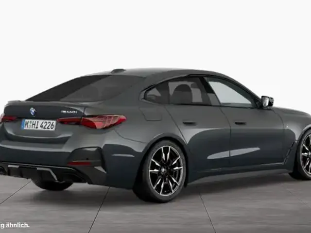 BMW 440