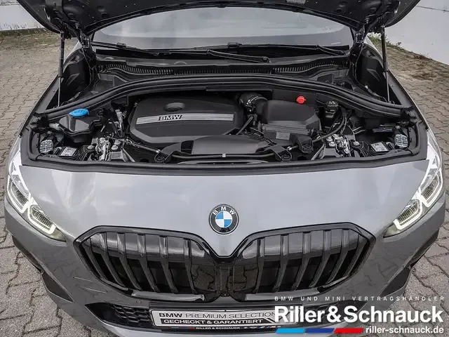 BMW 218