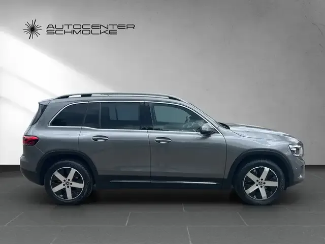 Mercedes-Benz GLB 180