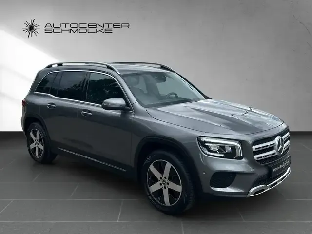 Mercedes-Benz GLB 180