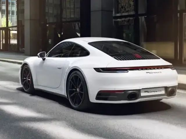 Porsche 992